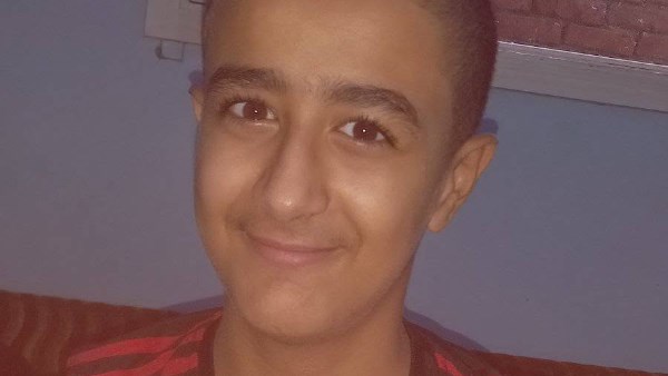 قتل زميله بالمنشار الكهربائي وقطع الجثة إلى إشلاء.. تفاصيل محاكمة طفل الأسماعيلية